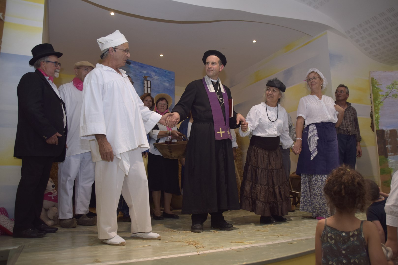 Des personnages hauts en couleur