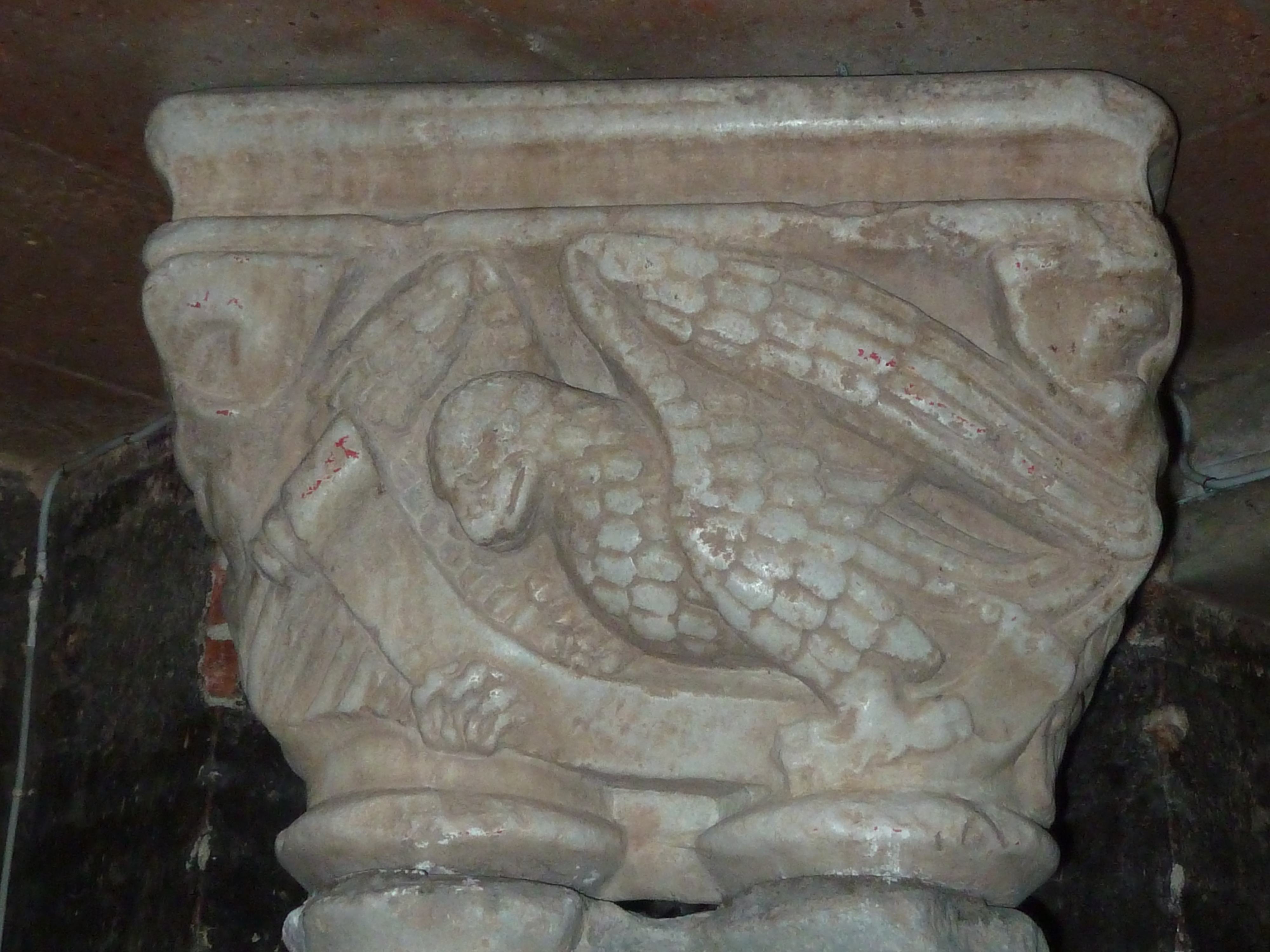  Un  chapiteau du couvent des Cordeliers (Ch. Balagna)