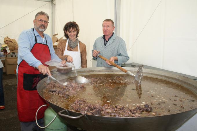 Une daube fraîche sera proposée à la dégustation, lors de la foire du 11 novembre - Photo archives L. Lemaire