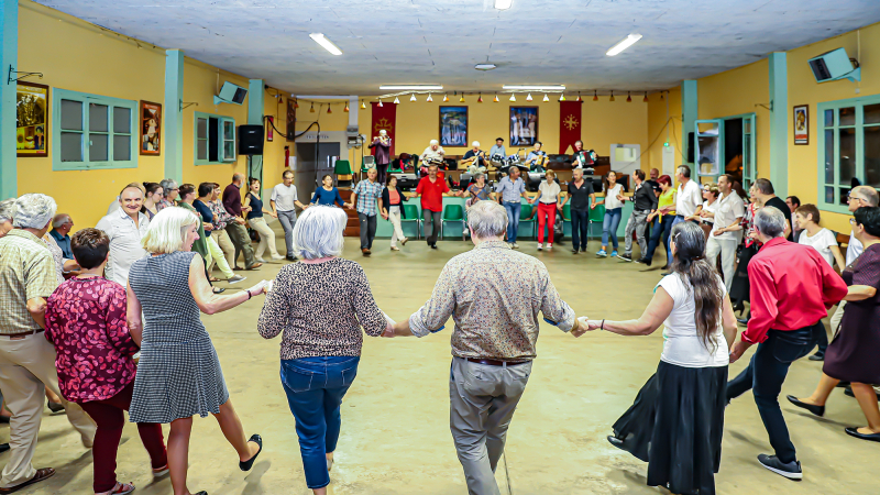 Grand succès du bal gascon traditionnel à Sion  