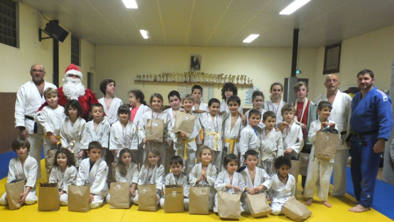 Le premier Père Noël de la saison est pour le Judo Club Valencien