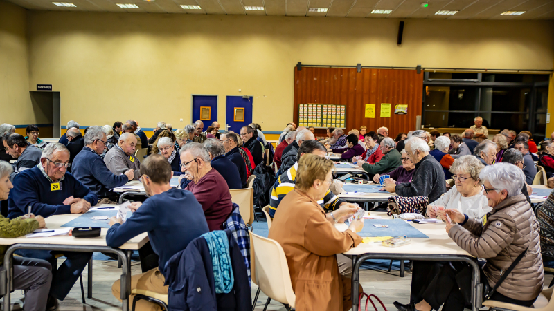 Concours de belote à Nogaro  