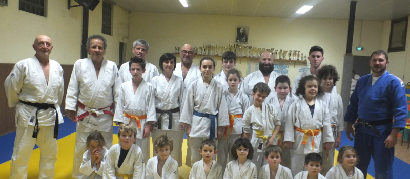 Un maître du judo en visite au club valencien