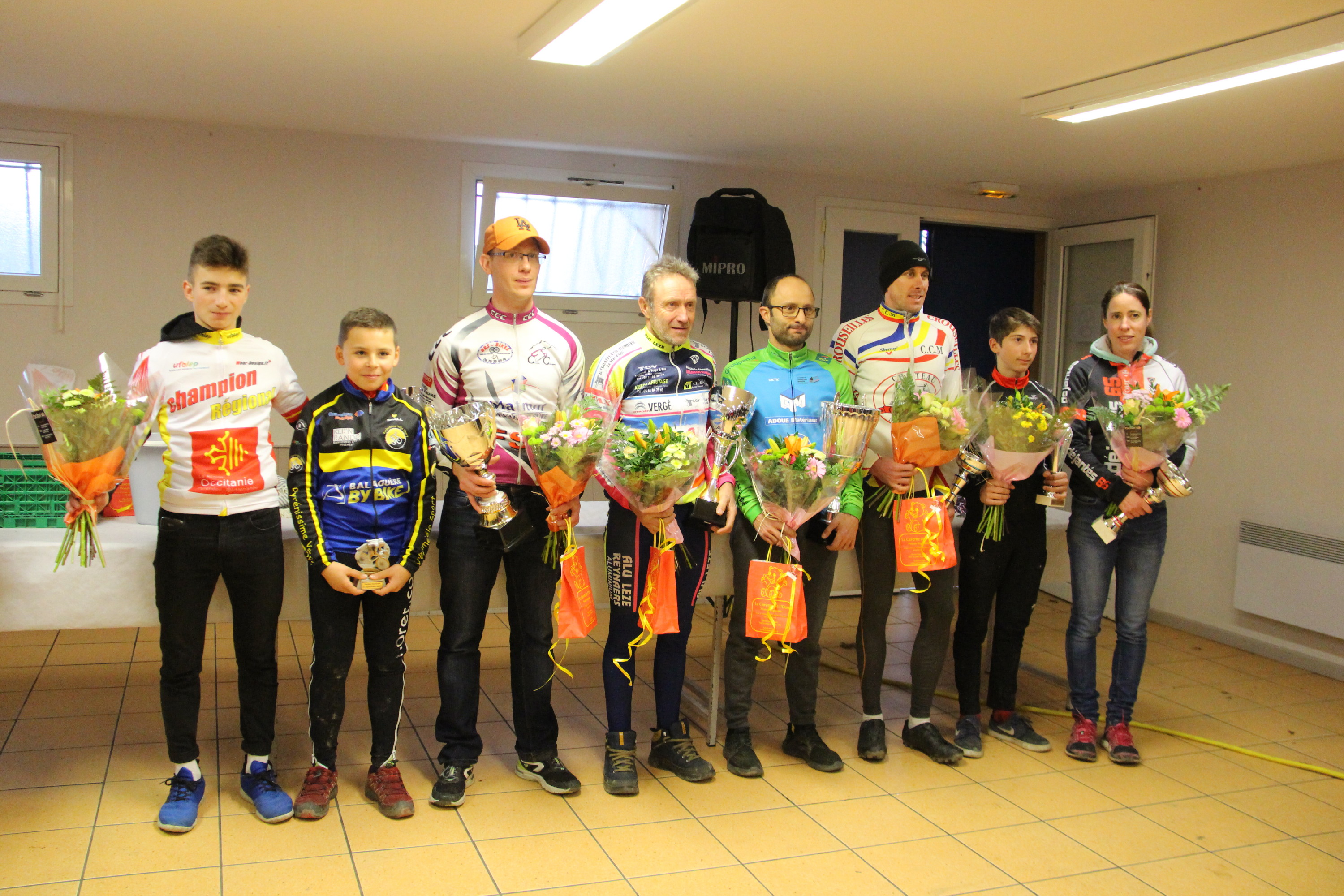 Le podium des vainqueurs   crédit photo Lionel Lemaire