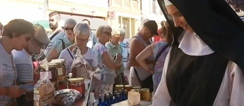 Les sœursde l'Abbaye de Boulaur passent la vitesse supérieure