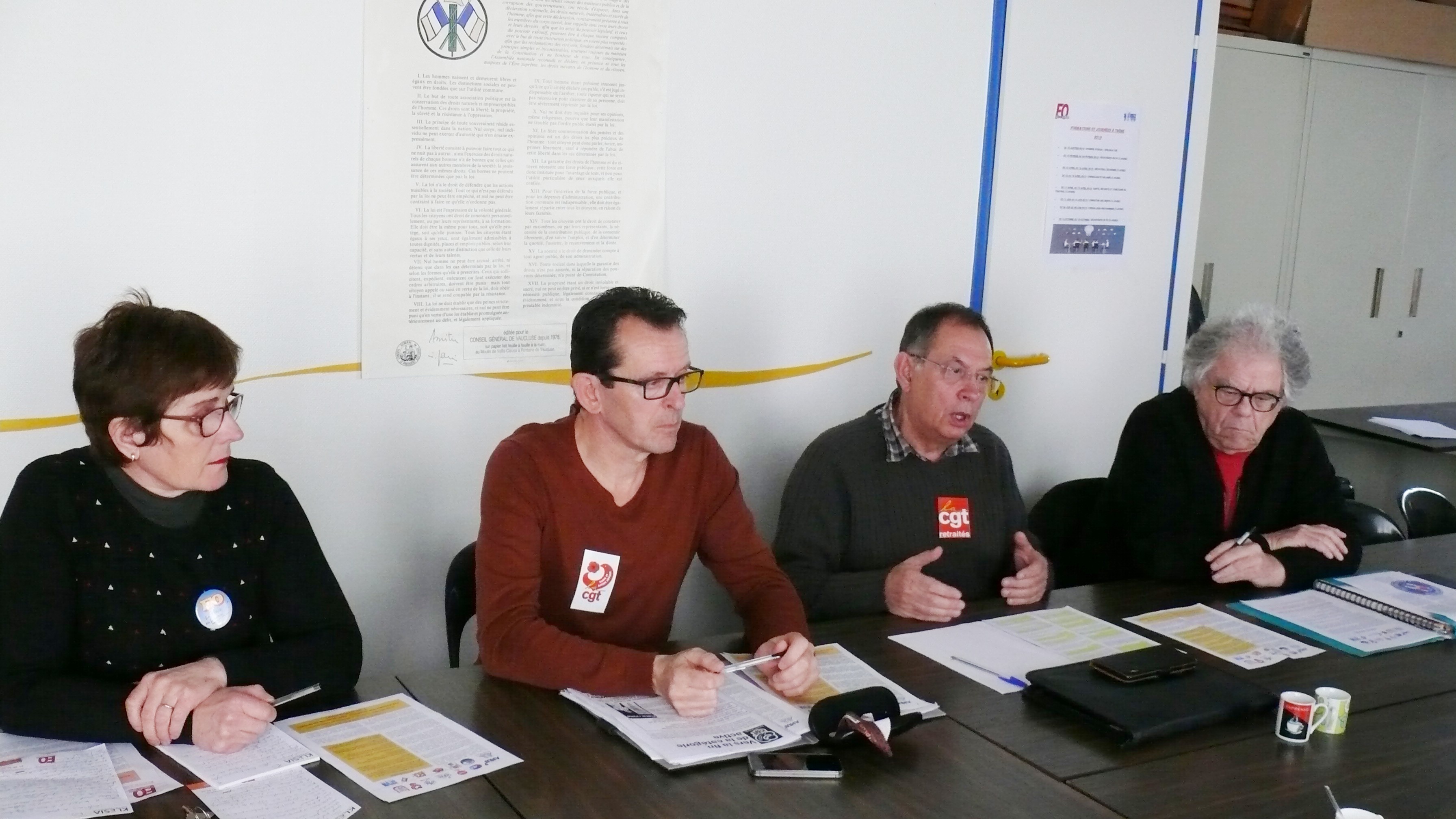 Evelyne Dupouy, FO, Christophe Bukovec, CGT, Christian Navarre, CGT retraites, et Claude Chouteau, défense de l’hôpital public, lors de la conférence de presse.