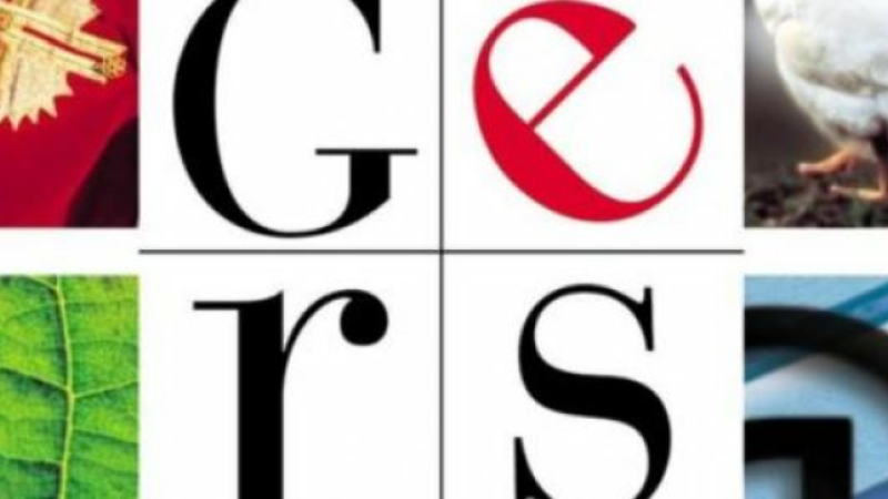 Vol d'enveloppes au logo du Département du Gers