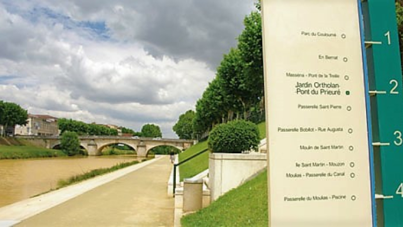 L’accès aux berges du Gers, aux parcs et espaces de jeux, terrains de sport et boulodromes interdit