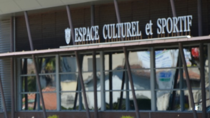 Un centre de consultations, dédié au COVID-19, en préparation