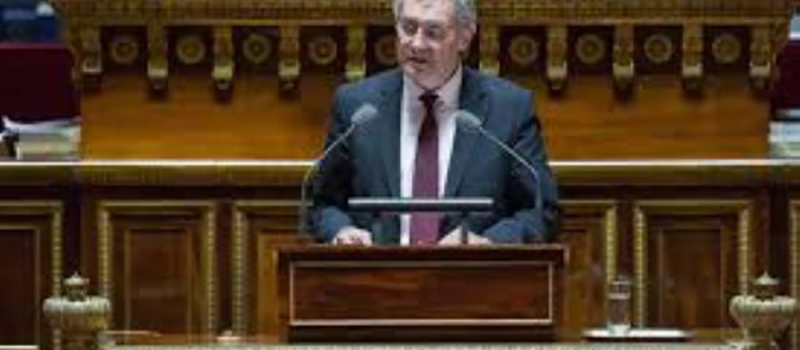 Ordonnances et décretspris dans le cadre de l'état d'urgence, examinés de près par les sénateurs 