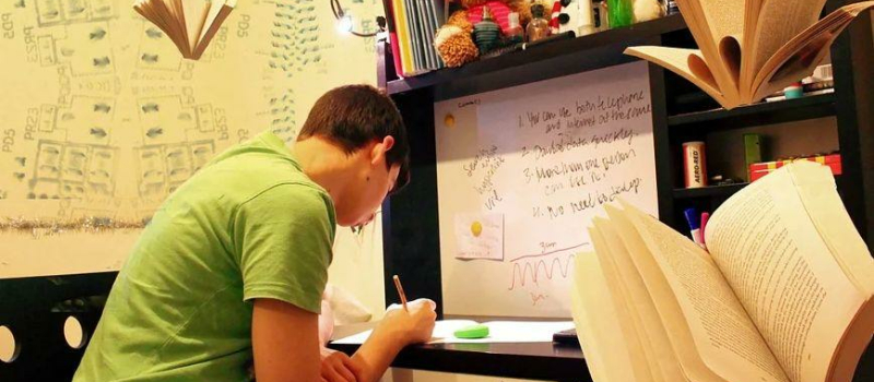 Les examens du bac et du brevet 2020 revus et corrigés