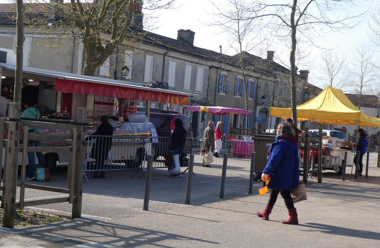 Règles de sécurité respectées : plus de promiscuité : ici, à Seissan - Photo ON