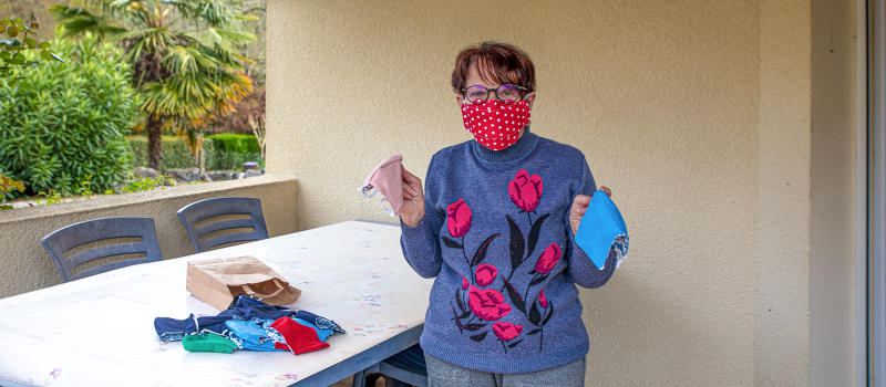 Des couturières font des masques à Nogaro  