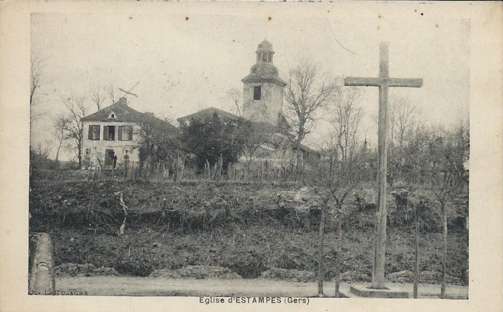 L'église d'Estampes, une carte postale ancienne, 