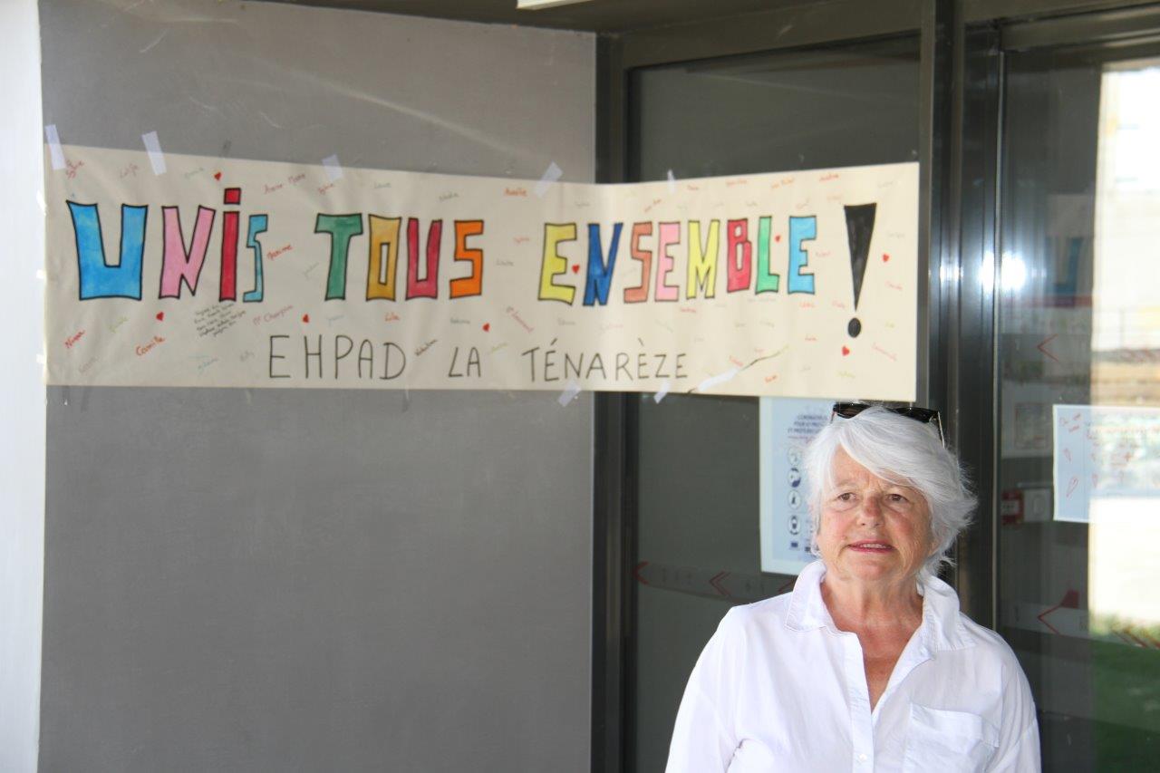 Devant l'EHPAD de la Ténarèze, à Condom, cette semaine - Photo Marc Le Saux