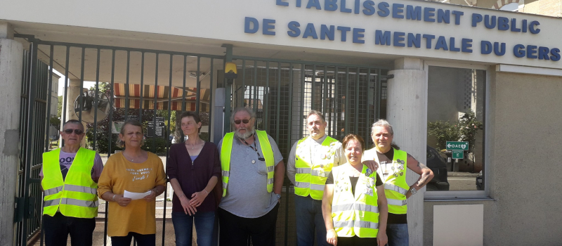 De nouveaux dons pour le personnel soignant par les Gilets Jaunes
