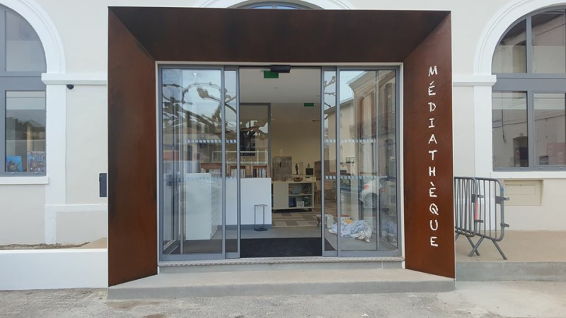 La médiathèque rouvre...