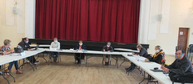 Dernière séance du conseil municipal pour une mandature prolongée 
