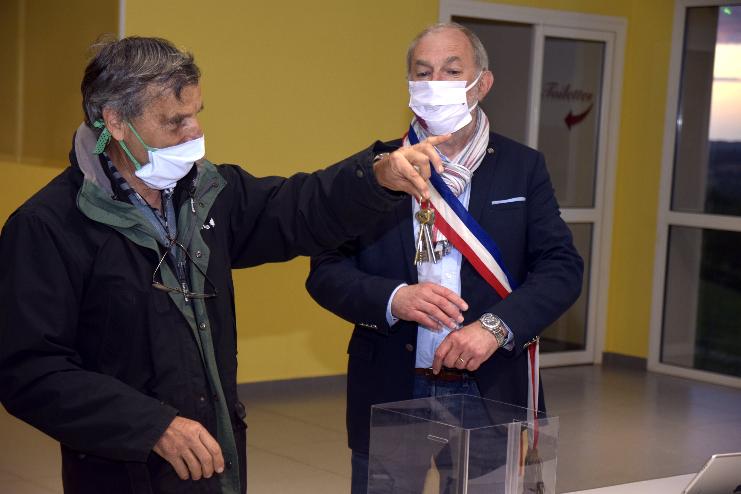 Moment de grande émotion : la transmission des clés 