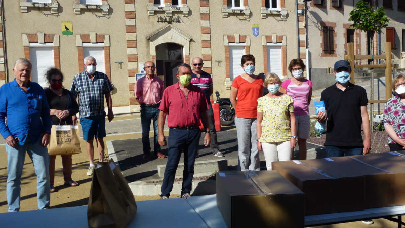 La distribution des masques est en cours