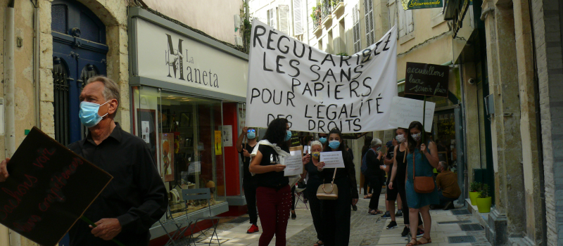 Journée mondiale des réfugiés : 200 personnes ont manifesté