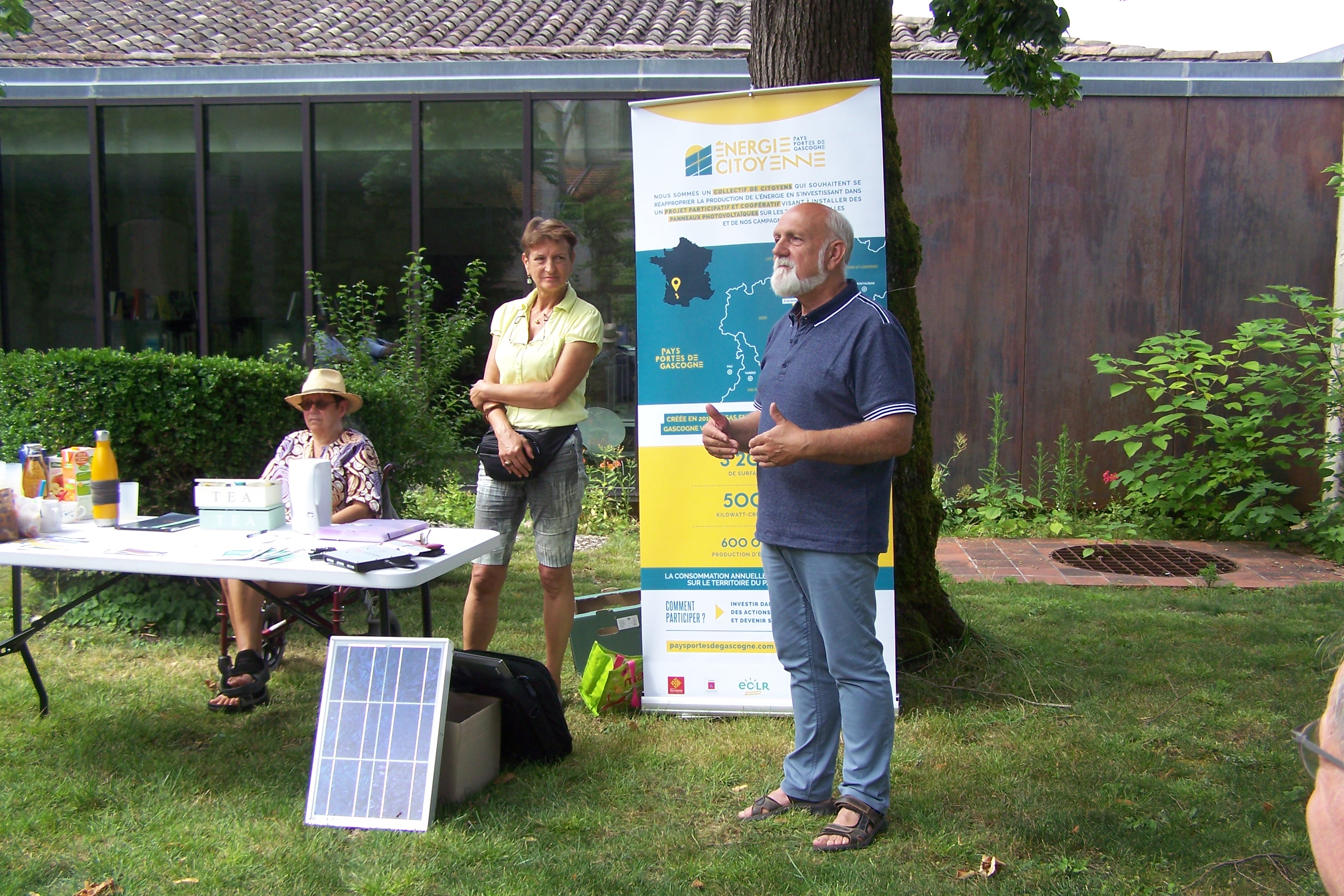 Les intervenants : Francis Cabrol, Christine Cazergues, et Martine Latour  (au centre)