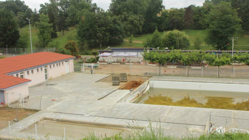 La piscine est fermée pour la saison