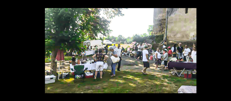 Marché de produits locaux et vide-greniers