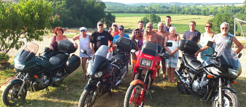 Des motards sur la route !