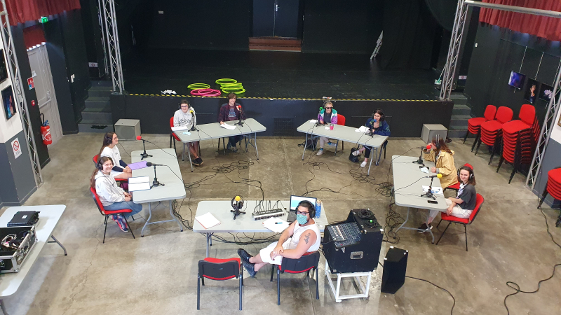 Du théâtre, façon radiophonique : "En voiture Simone" sur Radio au fil de l'Eau