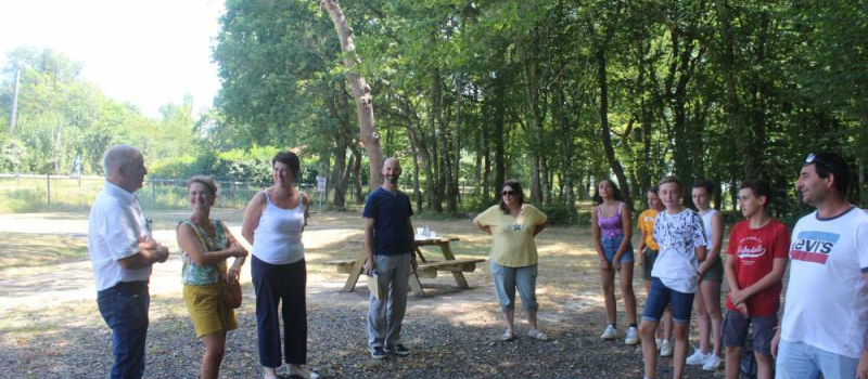 Des élus à la rencontre des adolescents et animateurs de l'Été jeunes