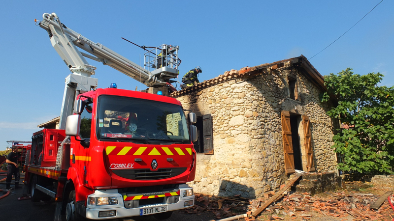 Une maison détruite par le feu