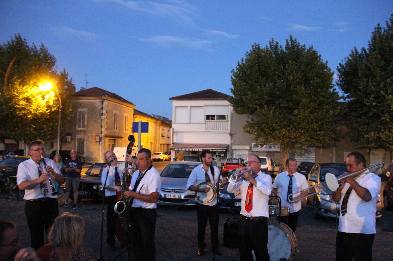 Cocktail's Jazz Band ou l'art de choisir ses  cravates ! - Photo Marc Le Saux 