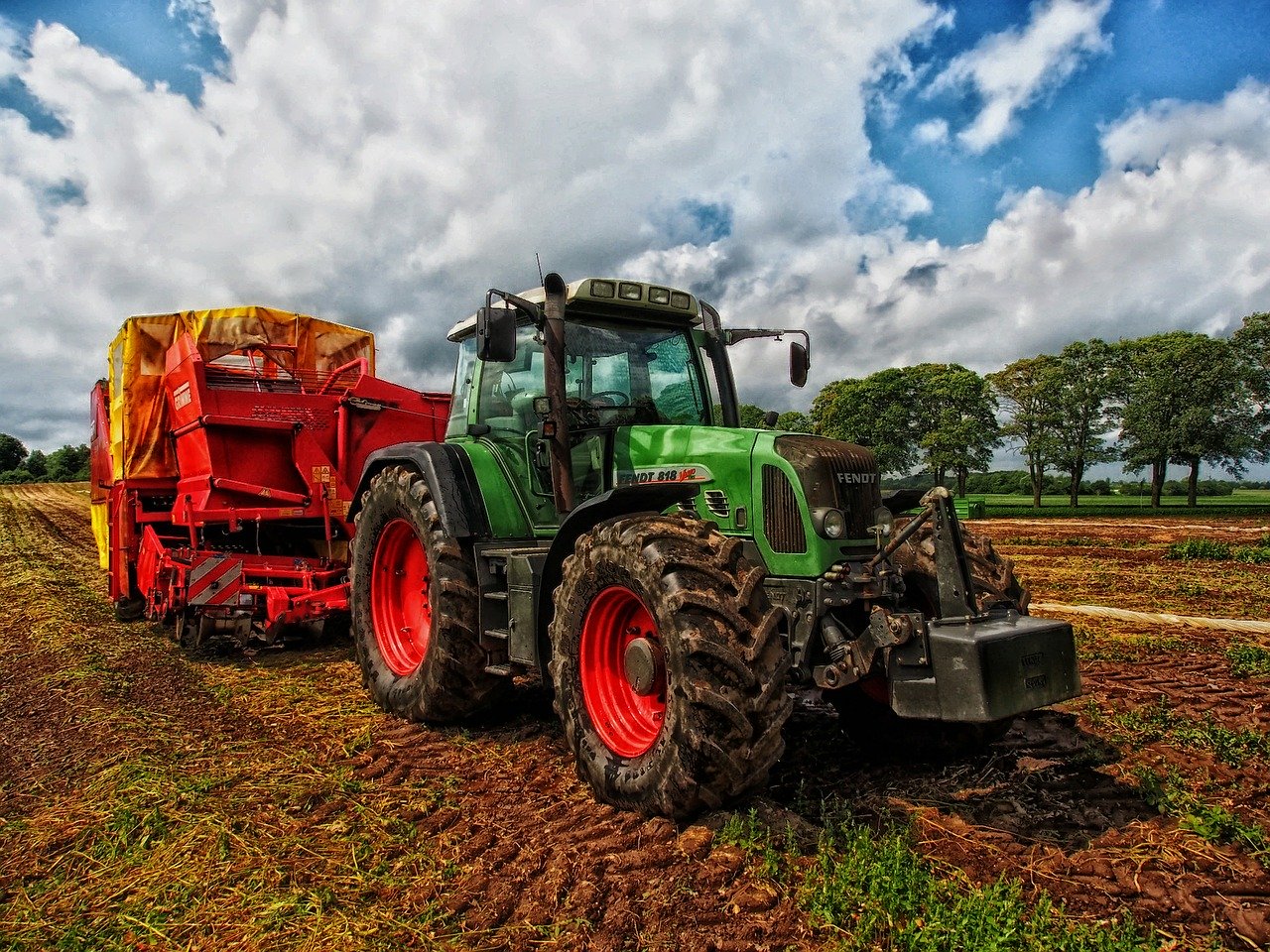 L'agriculture française est en danger, l'Etat doit se saisir d'urgence de ce dossier (photo: Pixabay)