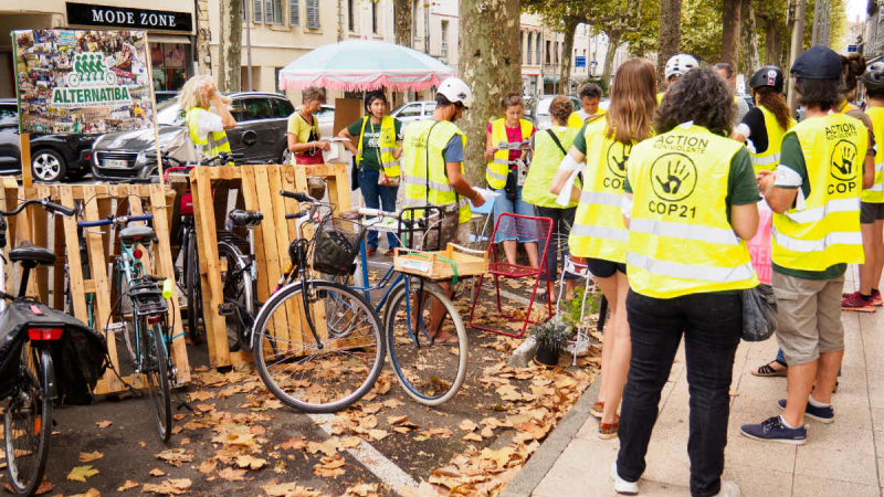 Le collectif Alternatives Territoriales milite pour un stationnement différent en centre ville