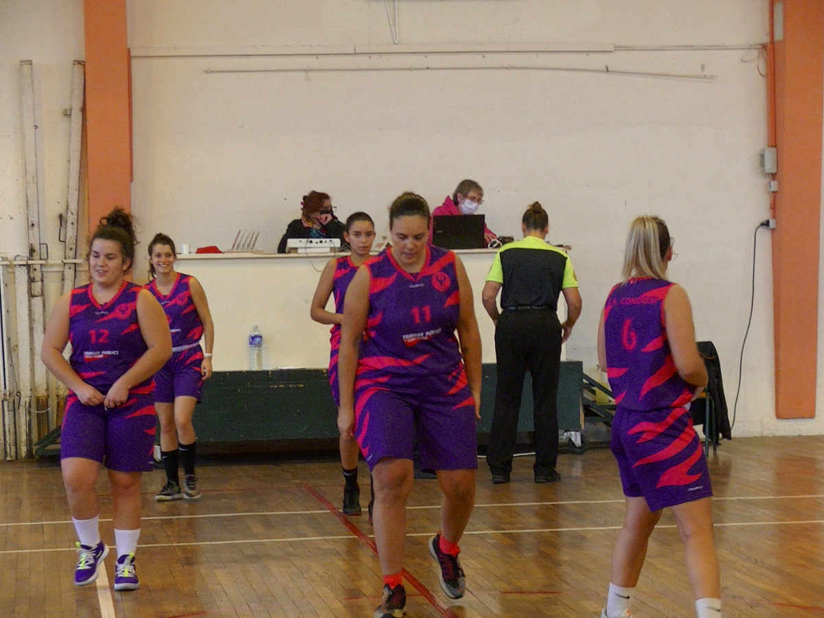 L'équipe des seniors lors du match contre Vic-Fezensac