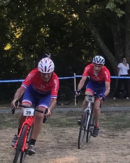 Le cyclo cross demande de la technique et du potentiel physique crédit photo Lionel Lemaire