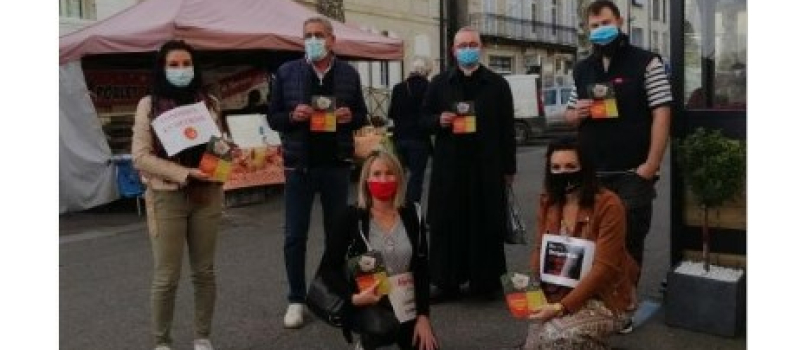 Les "Non Essentiels vicois" sur le marché