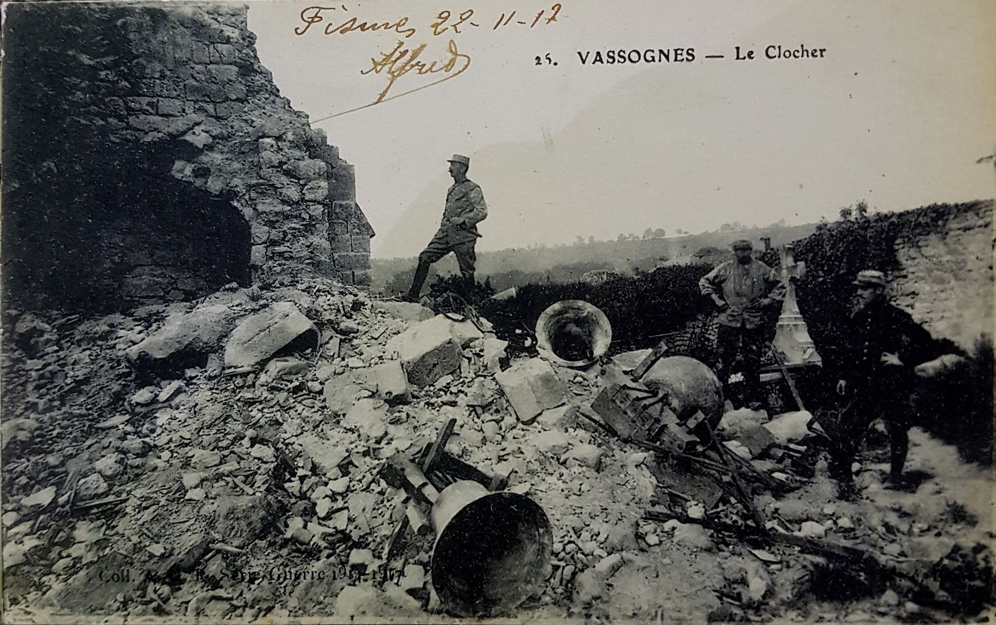 Les Cloches parmi les décombres
