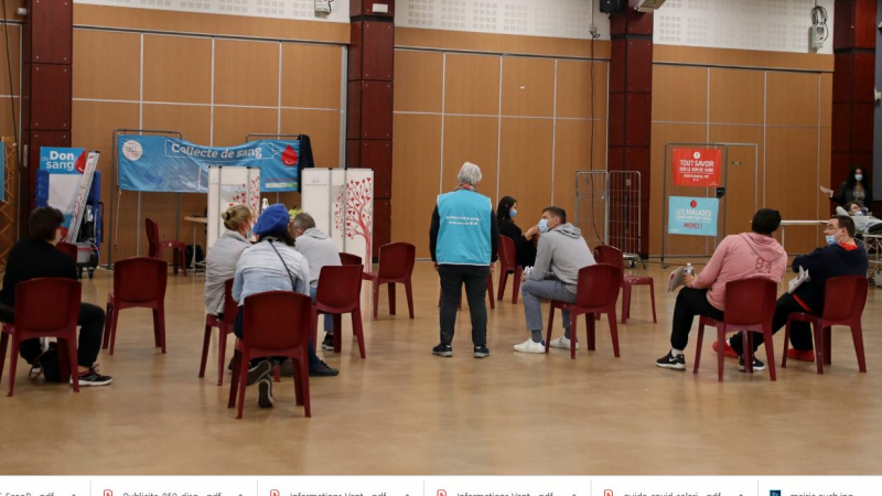 Don du sang avec les bénévoles de l'association