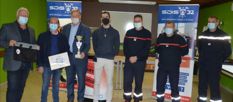 Mise à l'honneur de Philippe Bastrot employeur partenaire du SDIS-Riscle