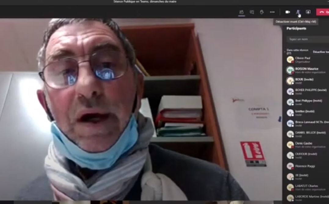 Le président au moment de faire l'appel des élus présents - Extrait YouTube CCT