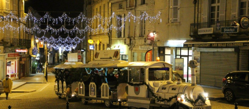 Le petit train s'en va dans la campagne ? Non, il arrive en ville