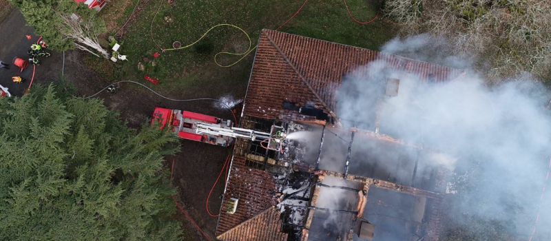 Un grave incendie détruit une maison