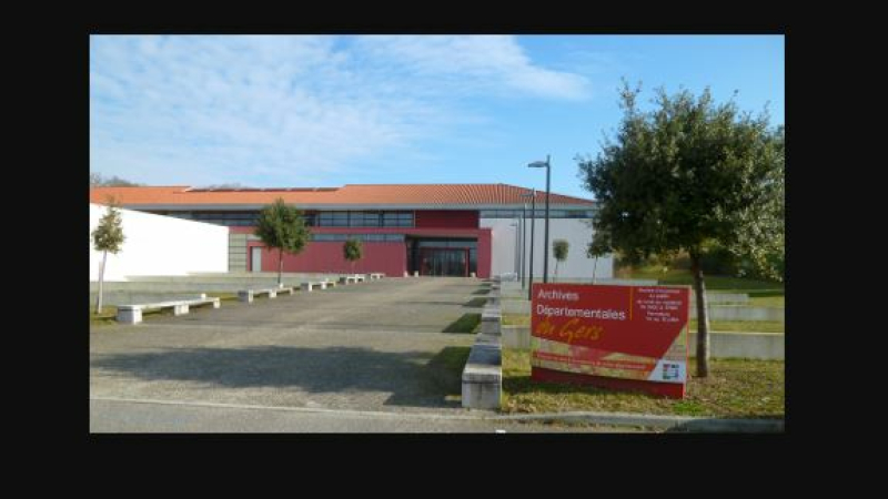 Internautes, donnez votre avis sur les sites d'archives départementaux !
