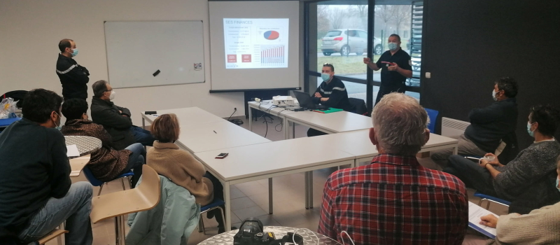 Les sapeurs pompiers a la rencontre des maires
