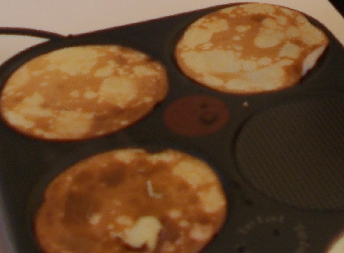 Il est proposé une dégustation gratuite de crêpes sucrées aux « grands et petits » © Crédit photo d'illustration archives Lionel Lemaire