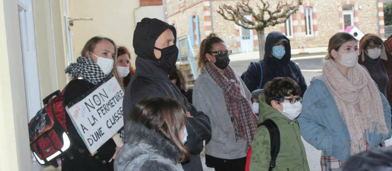 Ils se mobilisent pour leur école 
