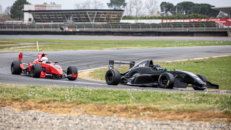 Coupe des circuits à Nogaro sans spectateurs  