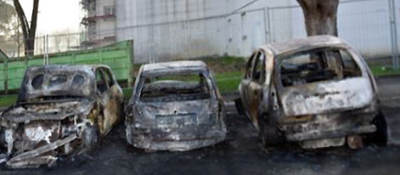 Trois véhicules incendiés au Garros